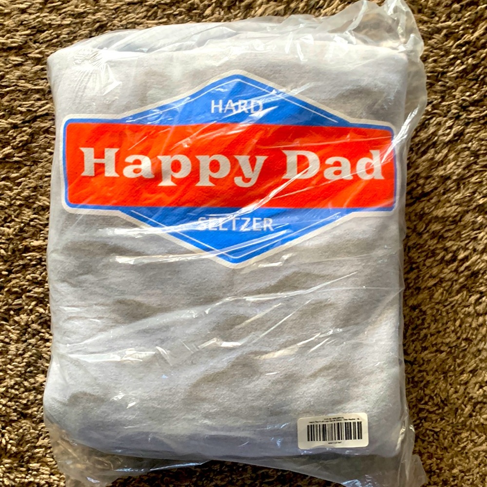 Happy Dad Seltzer hoodie grey, size XL
Hoodies are always cheaper in the summer